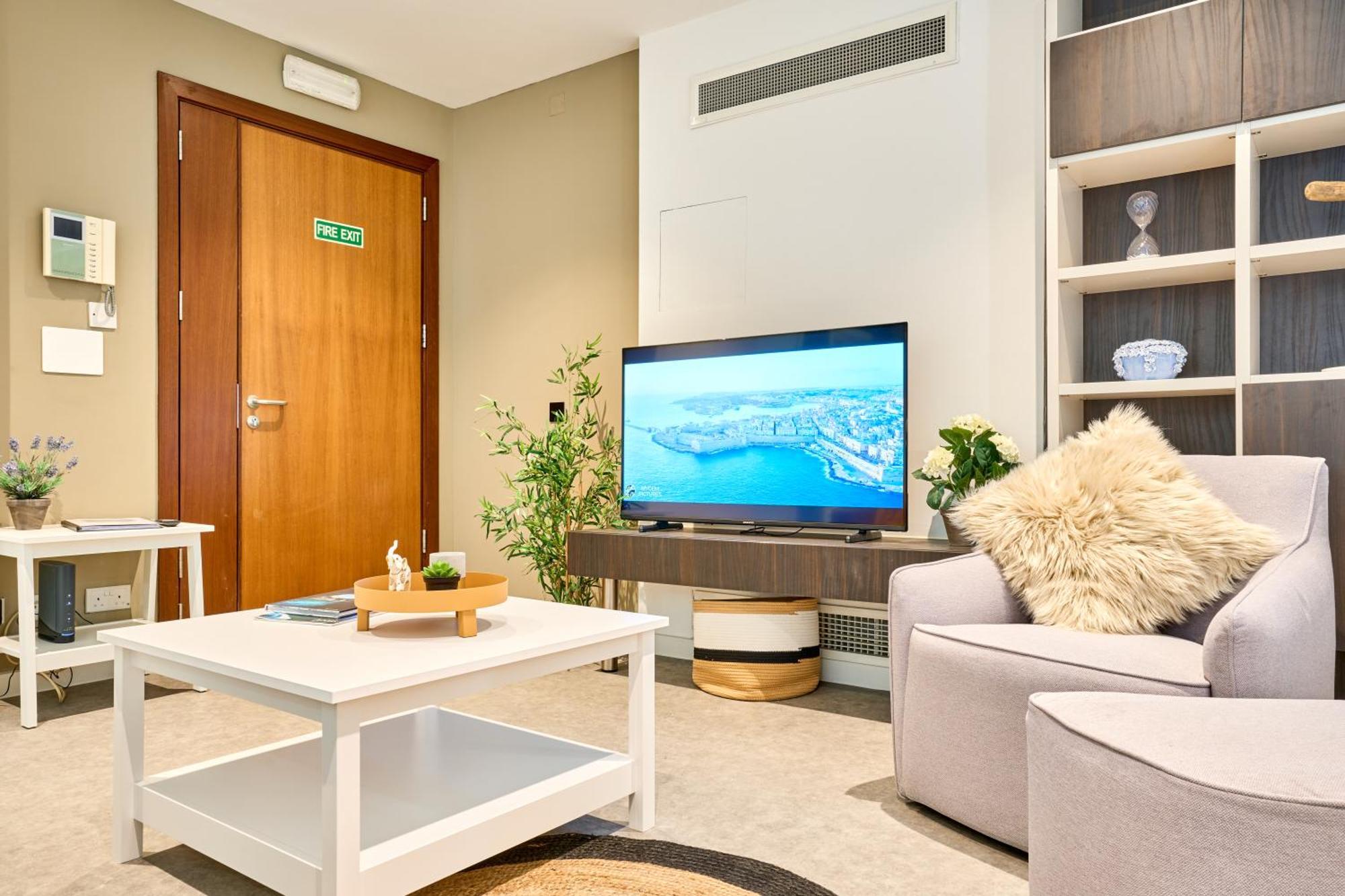 Stylish Apartment In Tigne Point Sliema Dış mekan fotoğraf