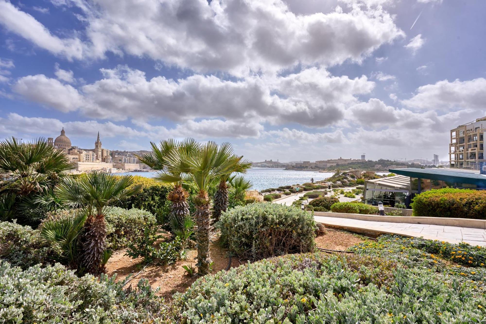 Stylish Apartment In Tigne Point Sliema Dış mekan fotoğraf